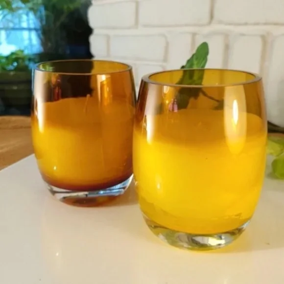 Curved Jar Minimalist Candles Jeweltone Topaz - Picture 3 of 4